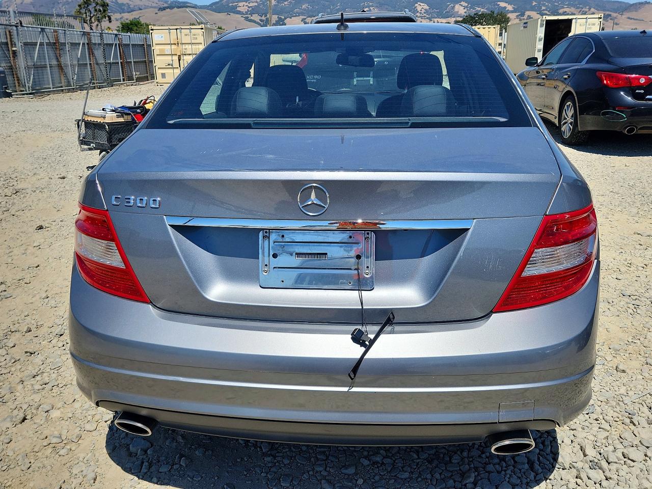 2010 Mercedes-benz C 300 Silver vin: WDDGF5EB6AR130338