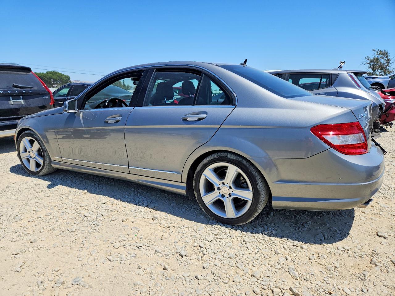 2010 Mercedes-benz C 300 Silver vin: WDDGF5EB6AR130338