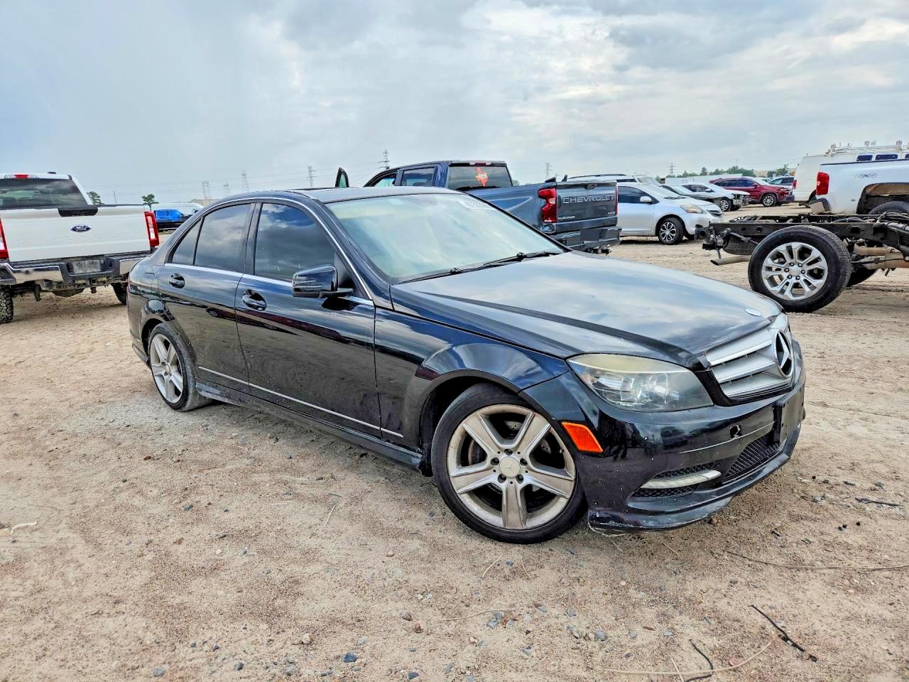 2011 Mercedes-benz C 300 Black vin: WDDGF5EB6BA456110