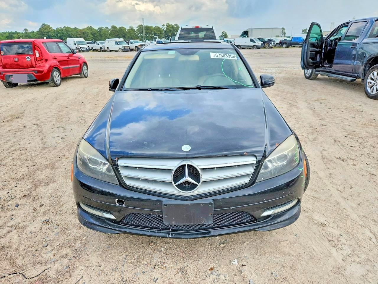2011 Mercedes-benz C 300 Black vin: WDDGF5EB6BA456110