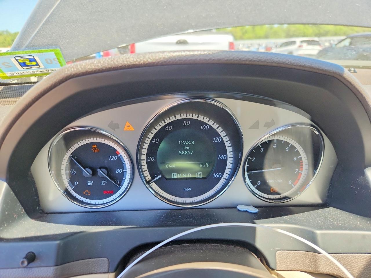 2011 Mercedes-benz C 300 Black vin: WDDGF5EB6BR173482