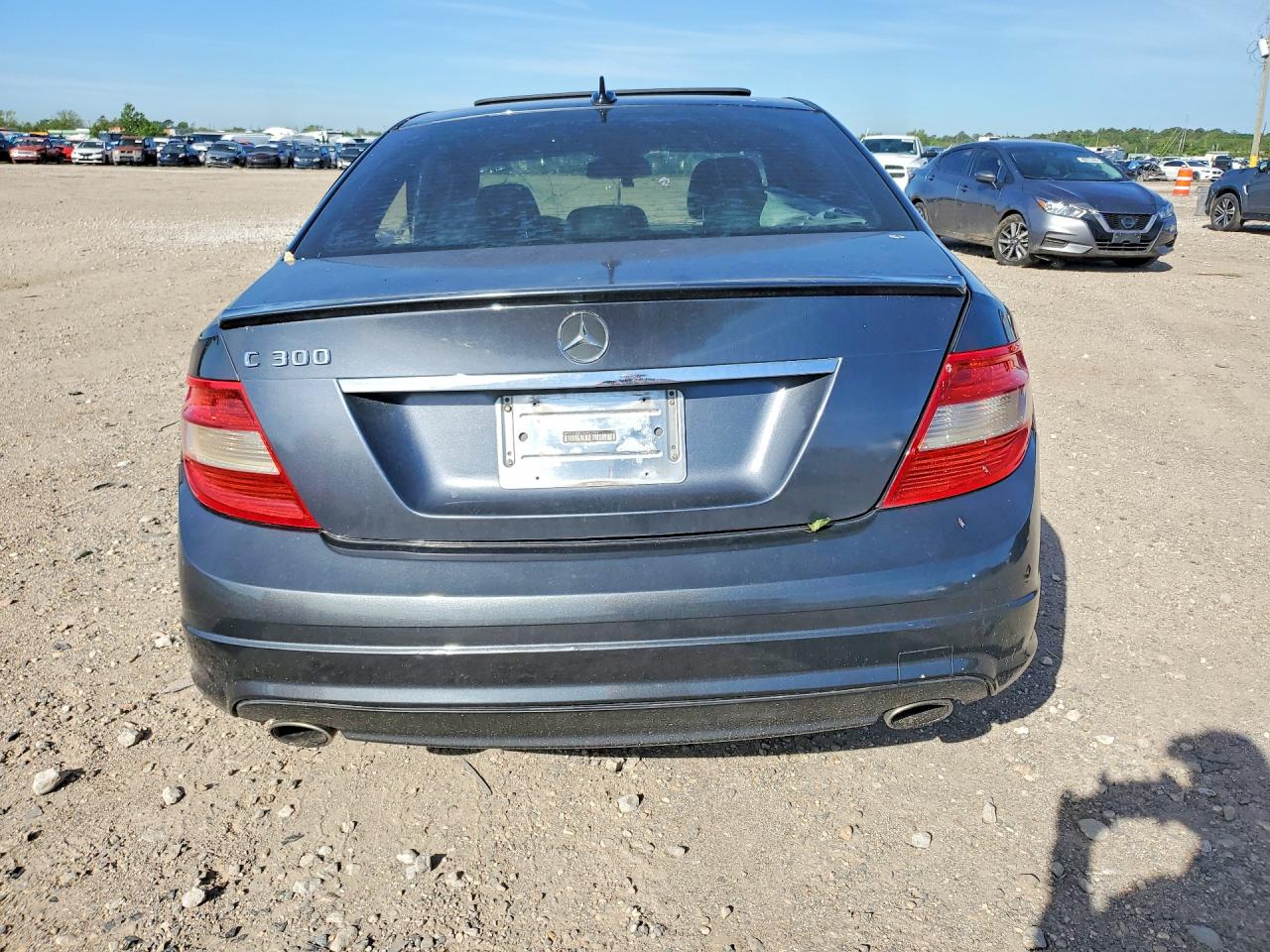 2010 Mercedes-benz C 300 Gray vin: WDDGF5EB7AA403169