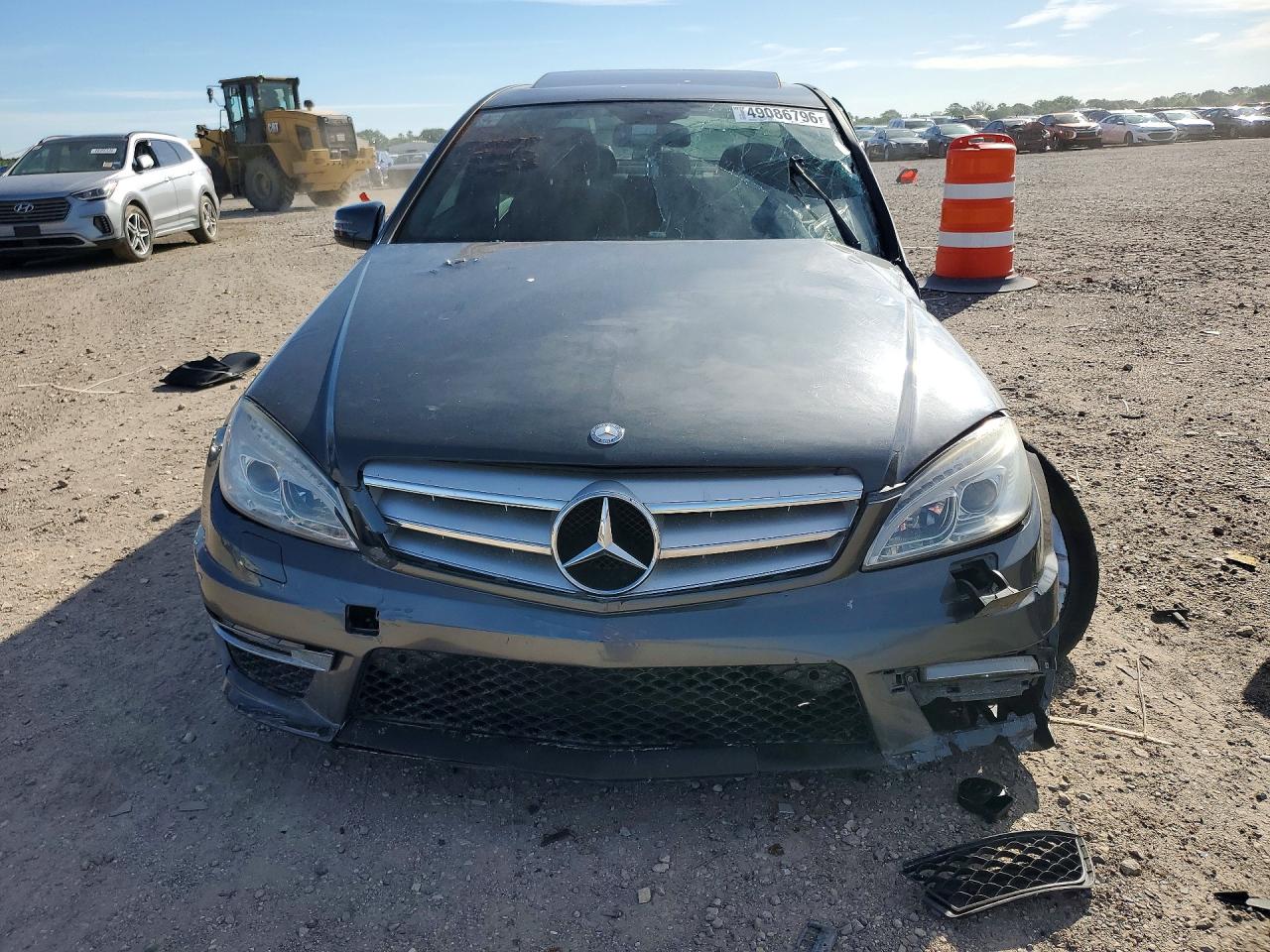 2010 Mercedes-benz C 300 Gray vin: WDDGF5EB7AA403169