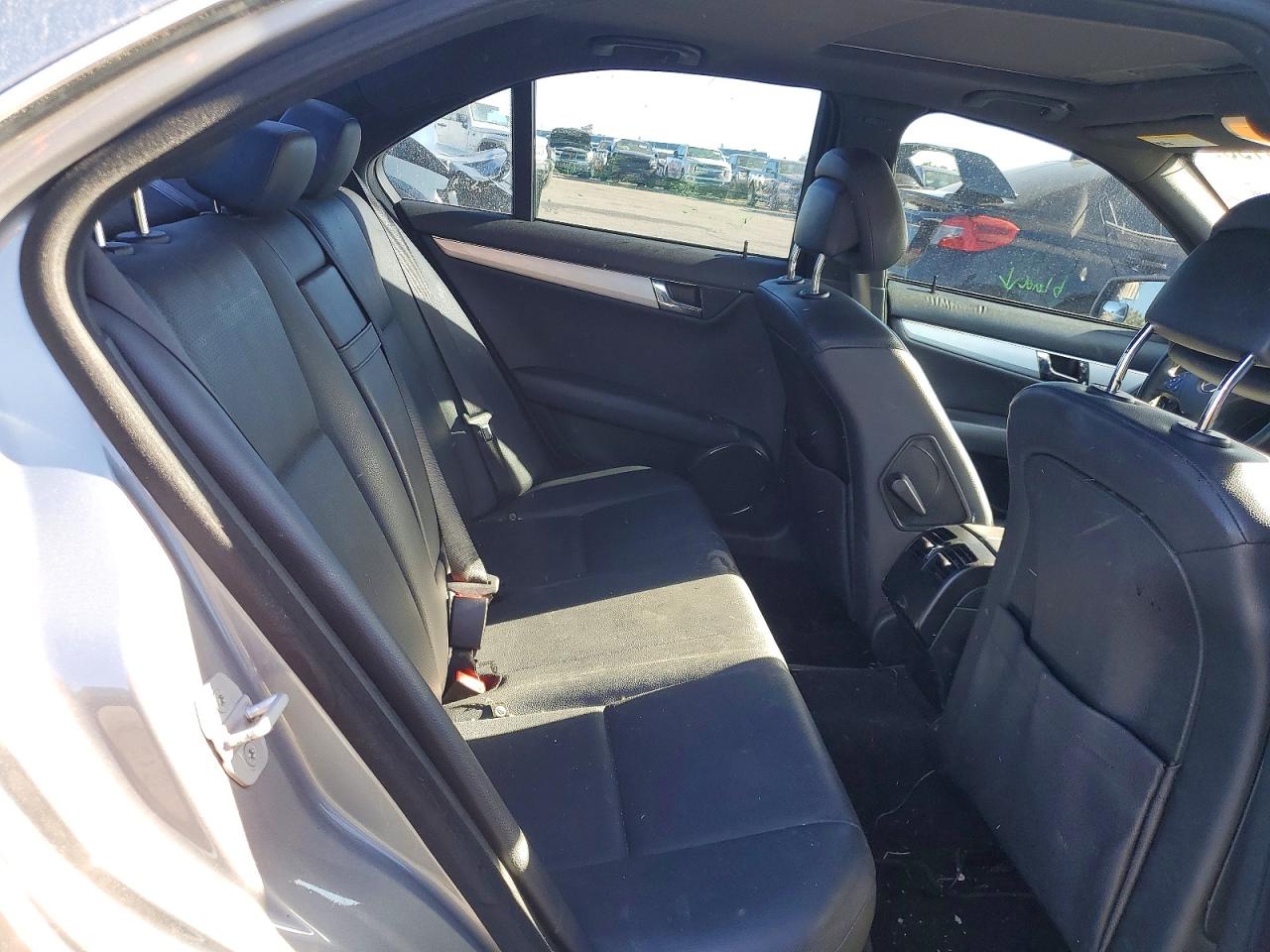 2010 Mercedes-benz C 300 Silver vin: WDDGF5EB7AF361573