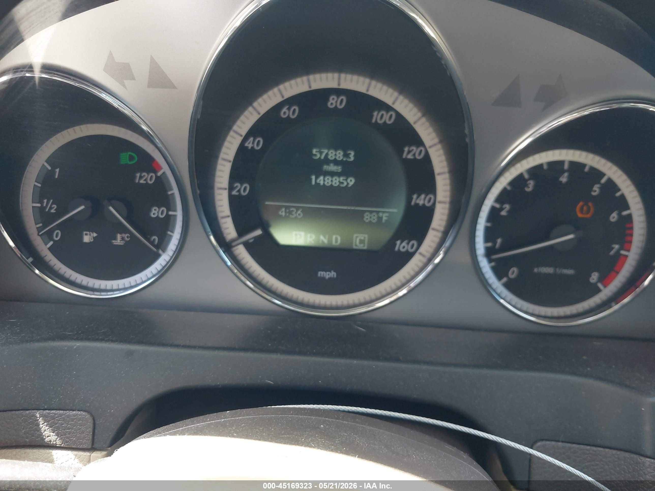 2010 Mercedes-benz C 300 Sport White vin: WDDGF5EB7AF409041