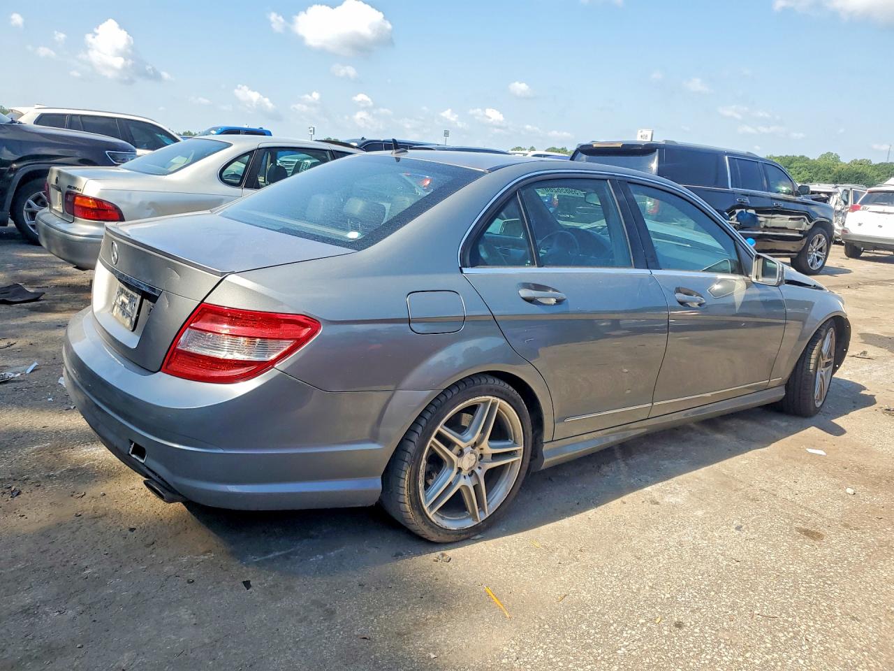 2010 Mercedes-benz C-class Серебряный vin: WDDGF5EB7AR090819