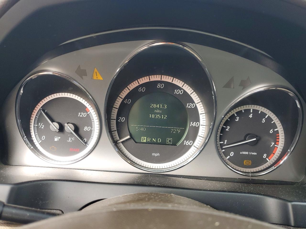 2010 Mercedes-benz C 300 Белый vin: WDDGF5EB7AR107943