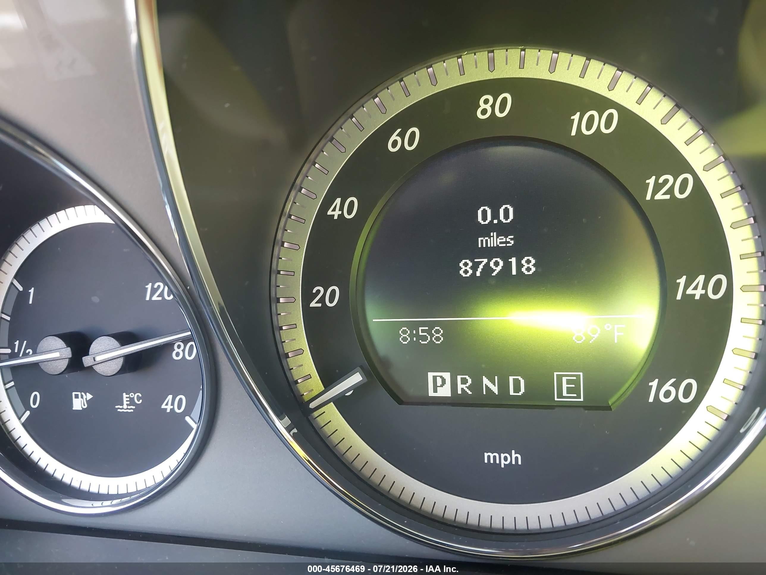 2011 Mercedes-benz C 300 Luxury Black vin: WDDGF5EB7BR151863