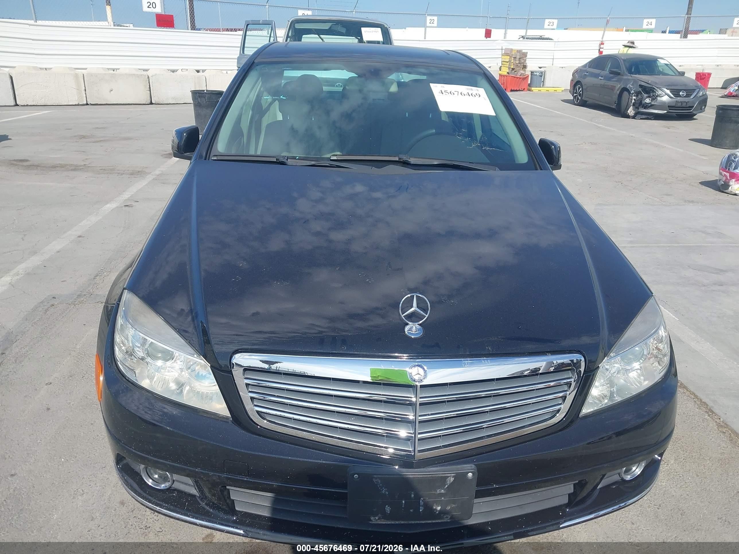 2011 Mercedes-benz C 300 Luxury Black vin: WDDGF5EB7BR151863