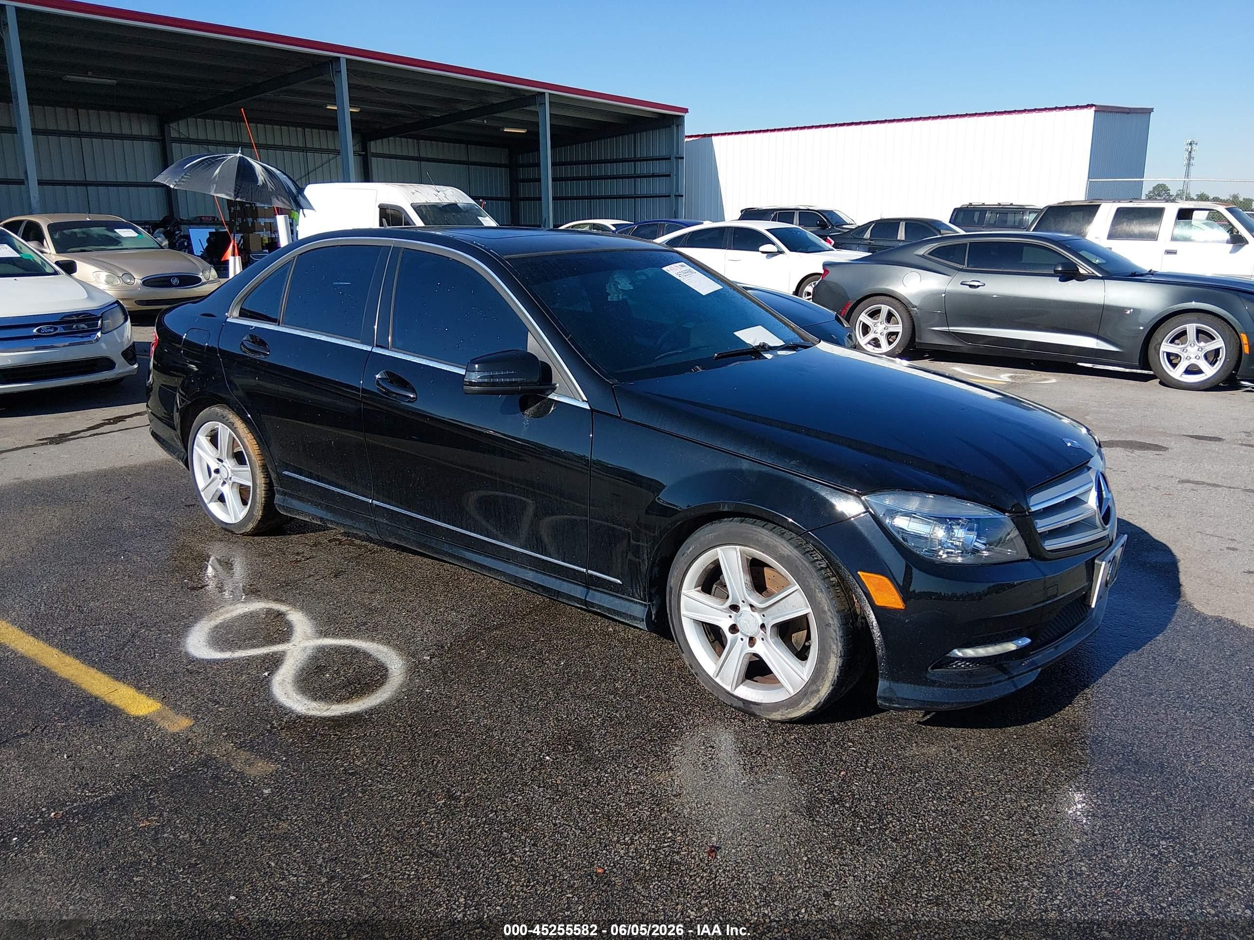 2011 Mercedes-benz C 300 Sport Black vin: WDDGF5EB7BR178674