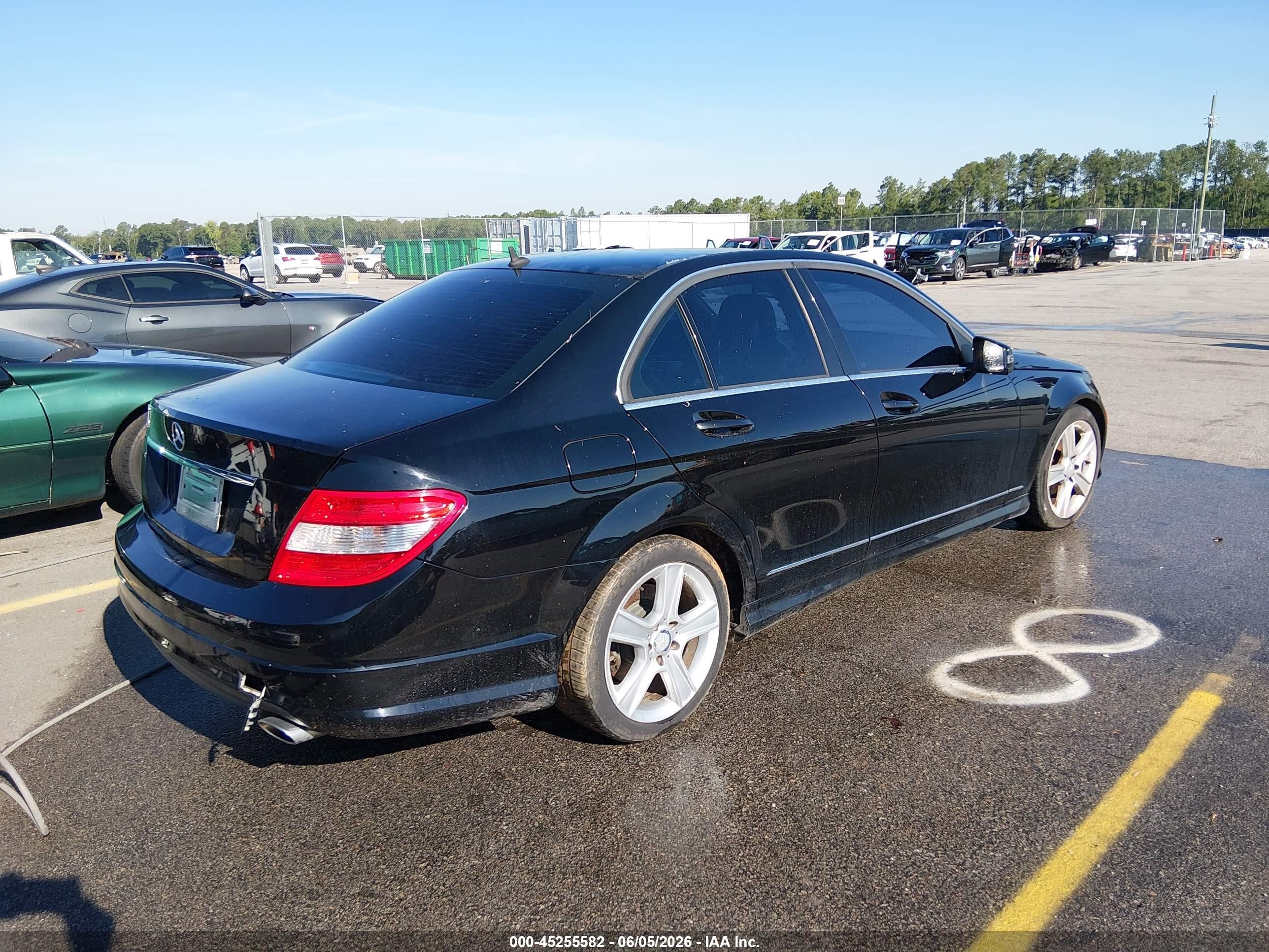 2011 Mercedes-benz C 300 Sport Black vin: WDDGF5EB7BR178674