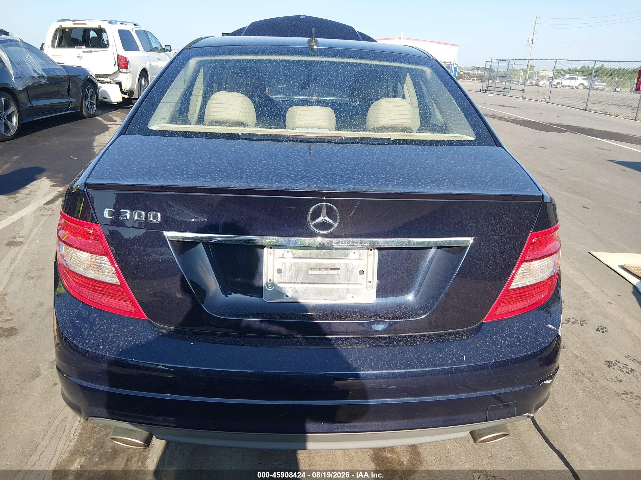 2011 Mercedes-benz C 300 Sport Dark Blue vin: WDDGF5EB7BR185947