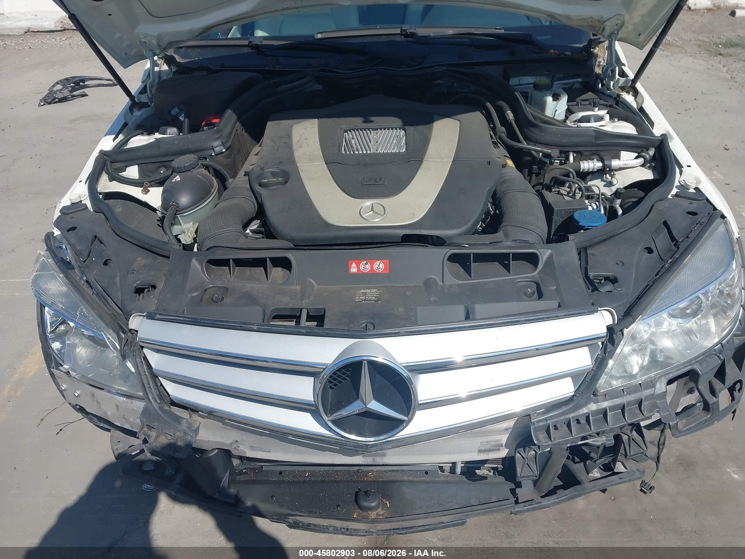 2010 Mercedes-benz C 300 Sport White vin: WDDGF5EB8AF429539