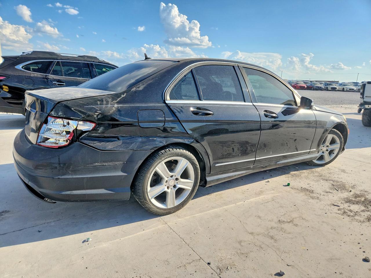 2010 Mercedes-benz C 300 Black vin: WDDGF5EB8AF439388
