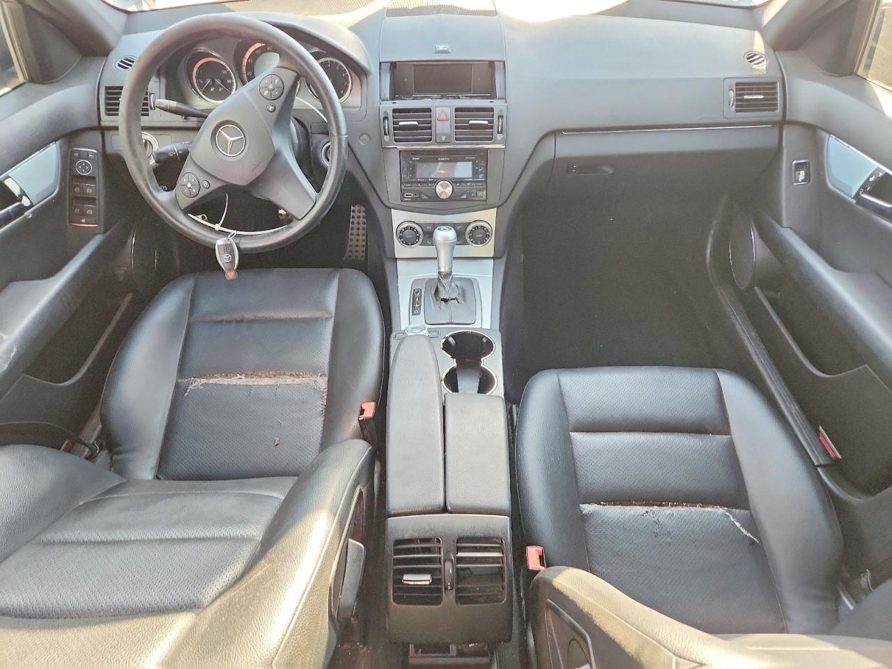 2010 Mercedes-benz C 300 Black vin: WDDGF5EB8AF439388