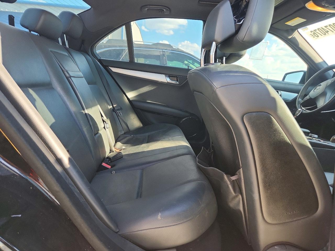 2010 Mercedes-benz C 300 Black vin: WDDGF5EB8AF439388