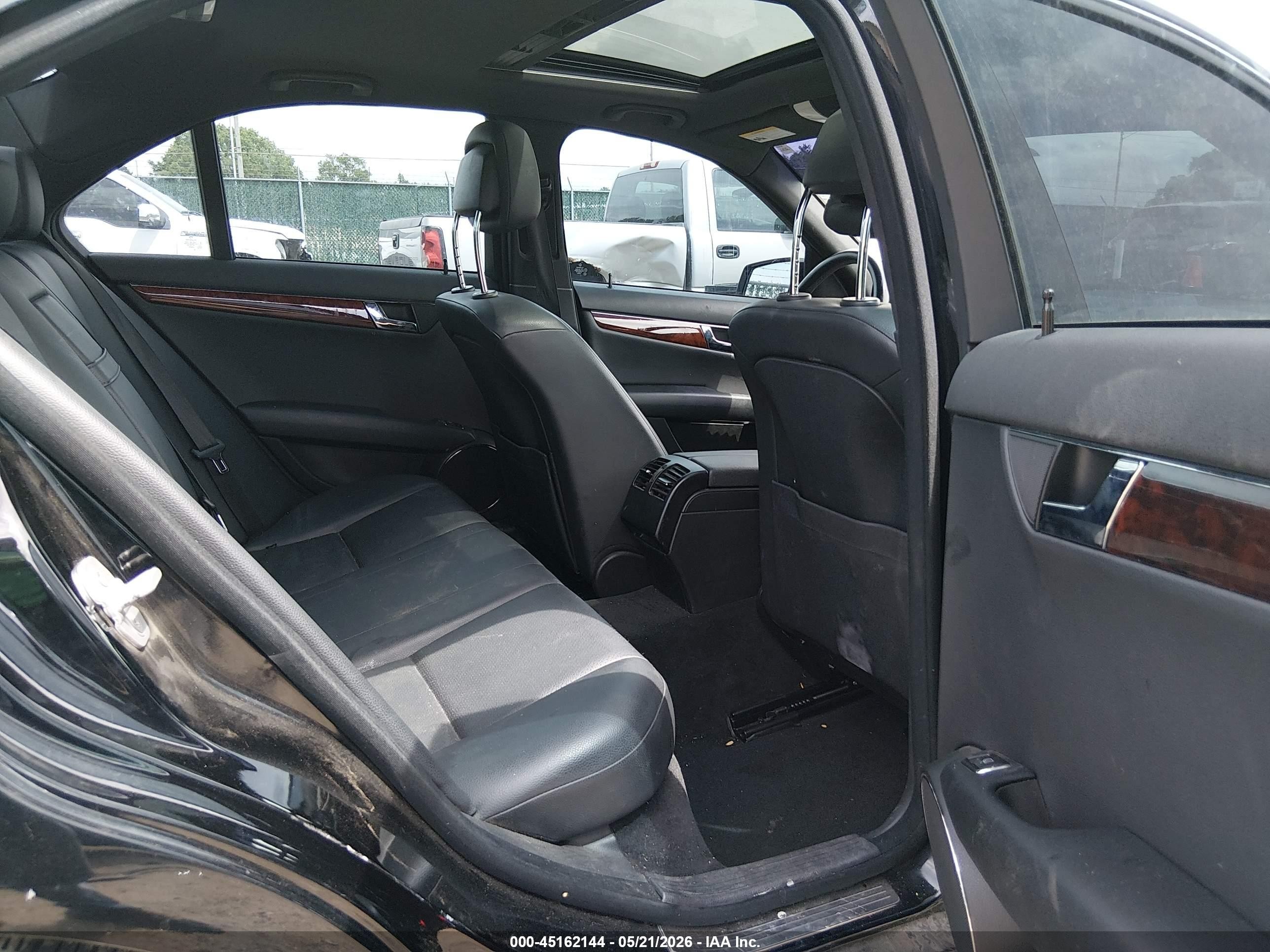 2010 Mercedes-benz C 300 Luxury/sport Black vin: WDDGF5EB8AF445532