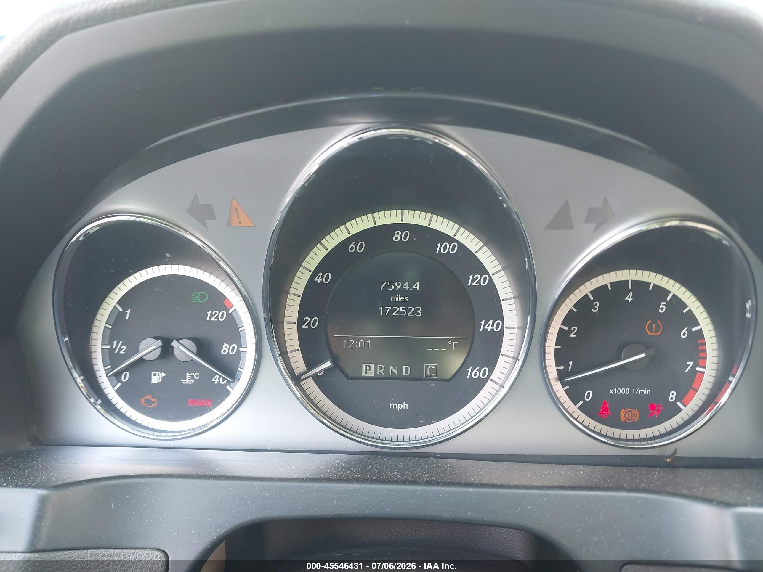 2010 Mercedes-benz C 300 Luxury/sport White vin: WDDGF5EB8AR090926