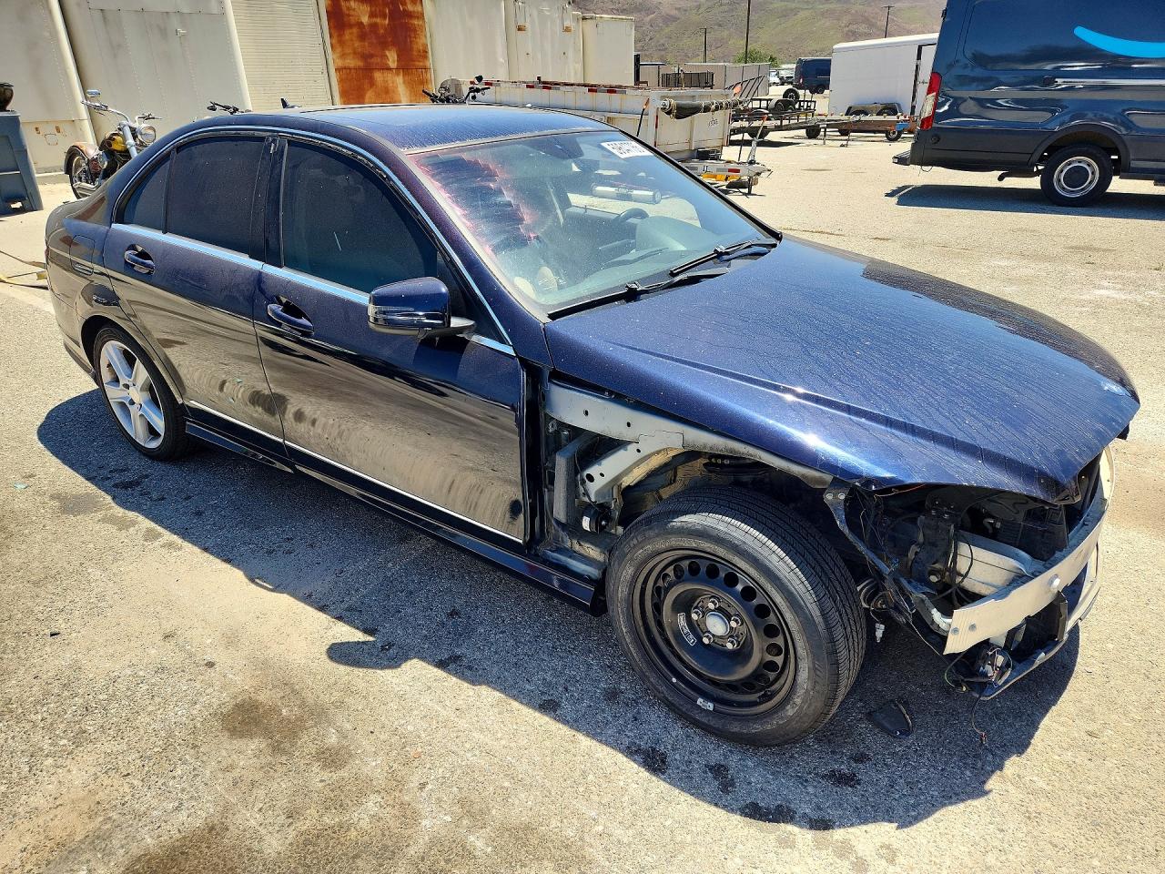 2010 Mercedes-benz C 300 Синий vin: WDDGF5EB8AR092532