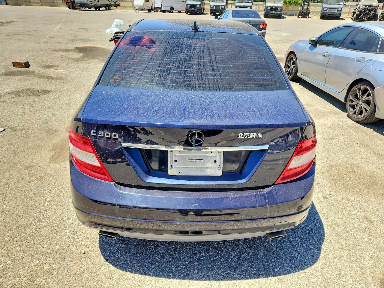 2010 Mercedes-benz C 300 Синий vin: WDDGF5EB8AR092532
