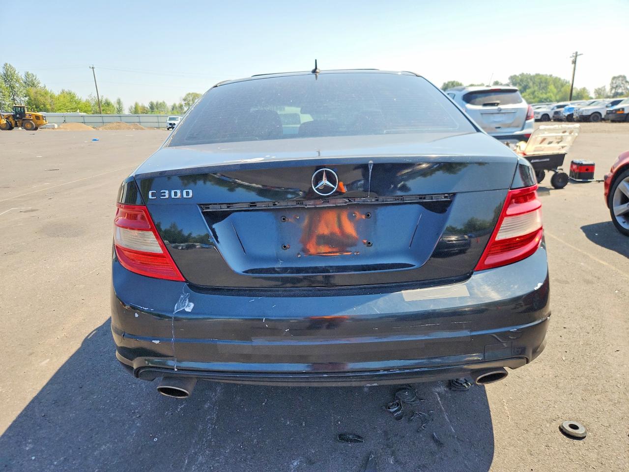 2010 Mercedes-benz C 300 Black vin: WDDGF5EB8AR109653