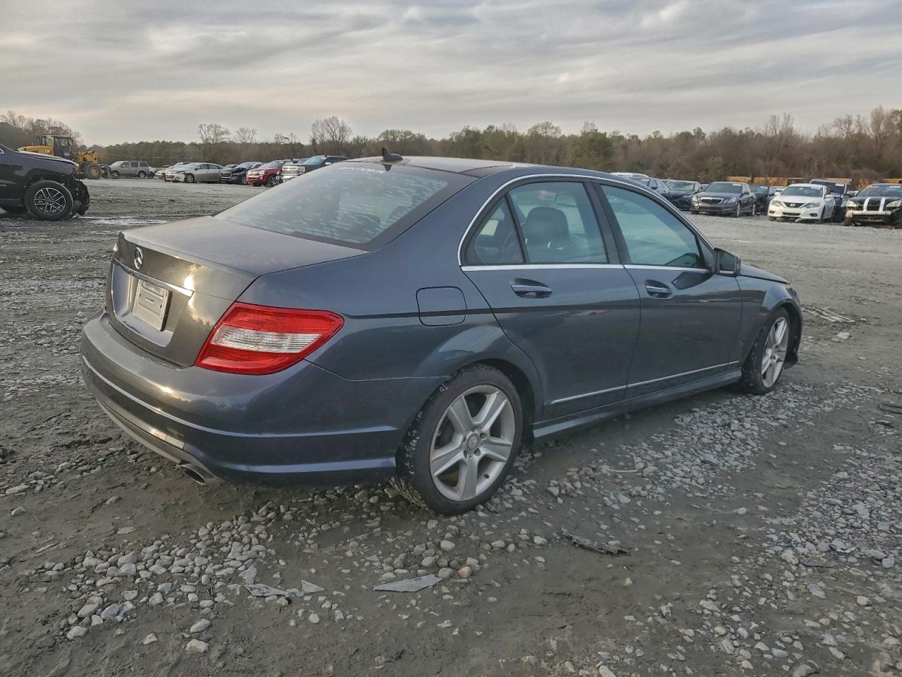 2011 Mercedes-benz C 300 Серый vin: WDDGF5EB8BA418880