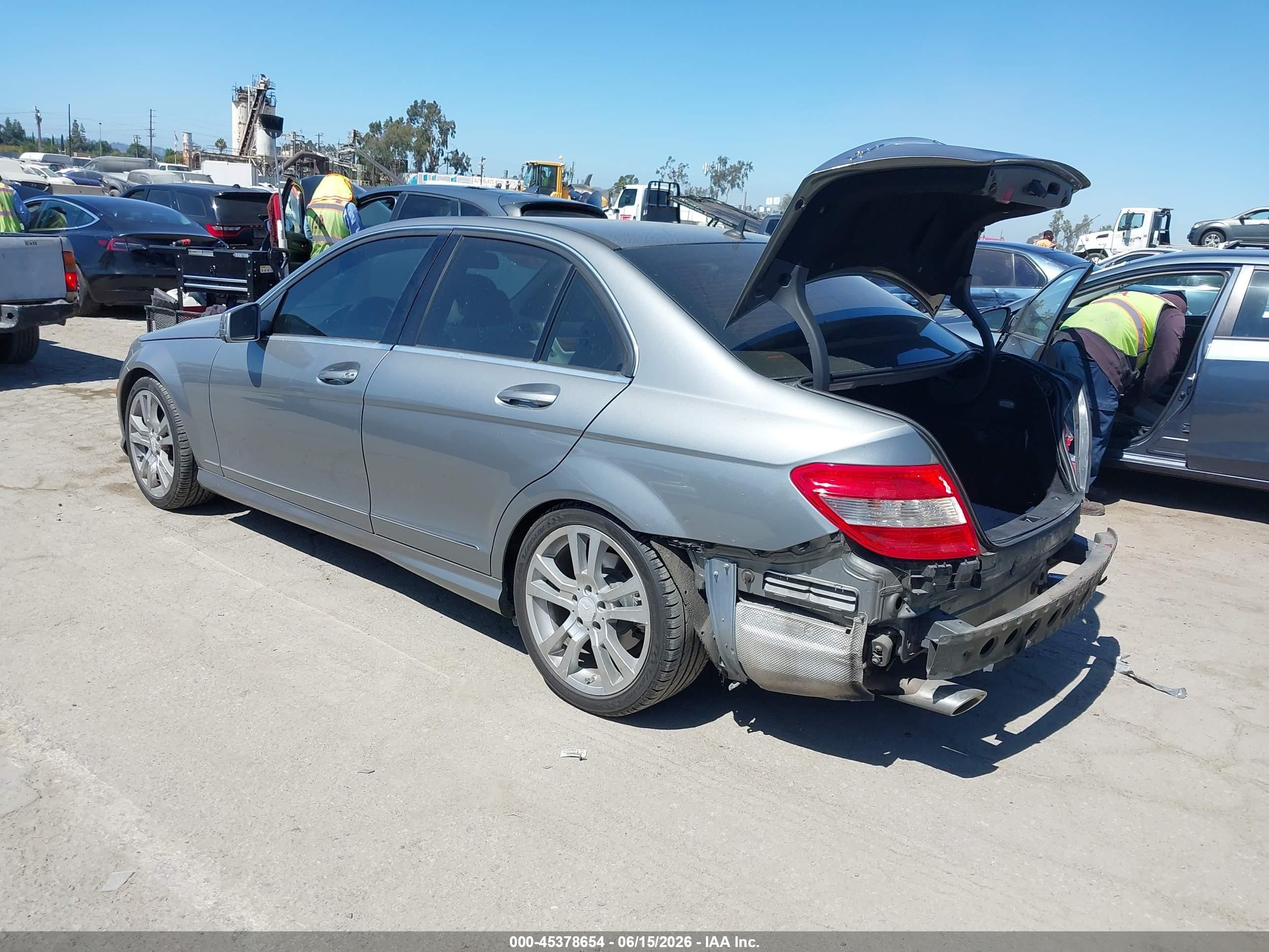 2011 Mercedes-benz C 300 Sport Gray vin: WDDGF5EB8BA528196