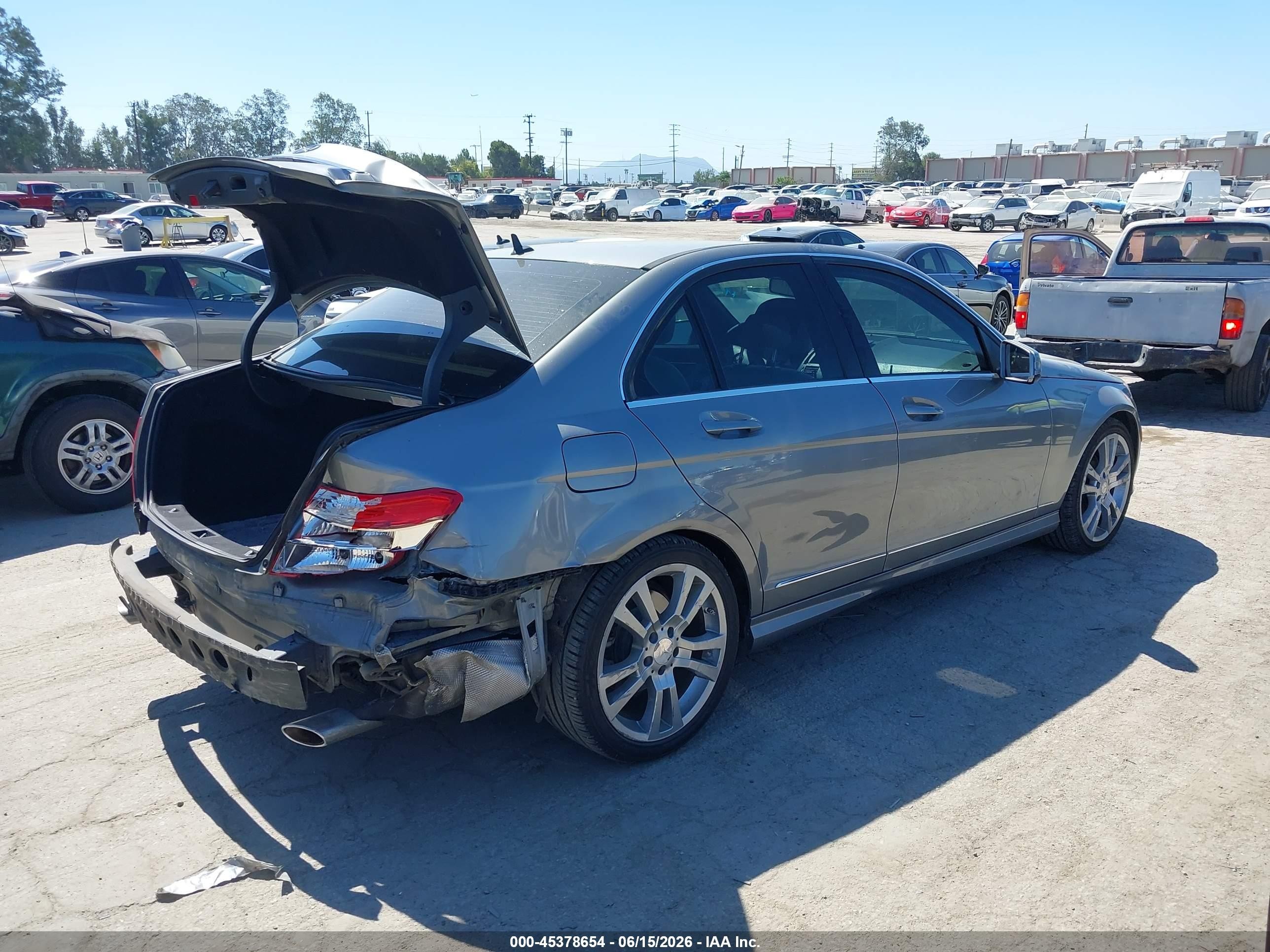 2011 Mercedes-benz C 300 Sport Gray vin: WDDGF5EB8BA528196
