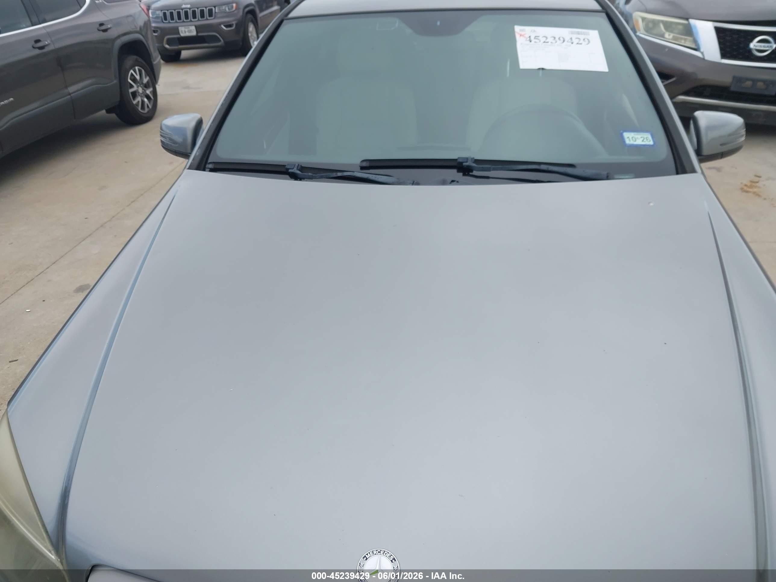 2011 Mercedes-benz C 300 Luxury/sport Gray vin: WDDGF5EB8BR138071
