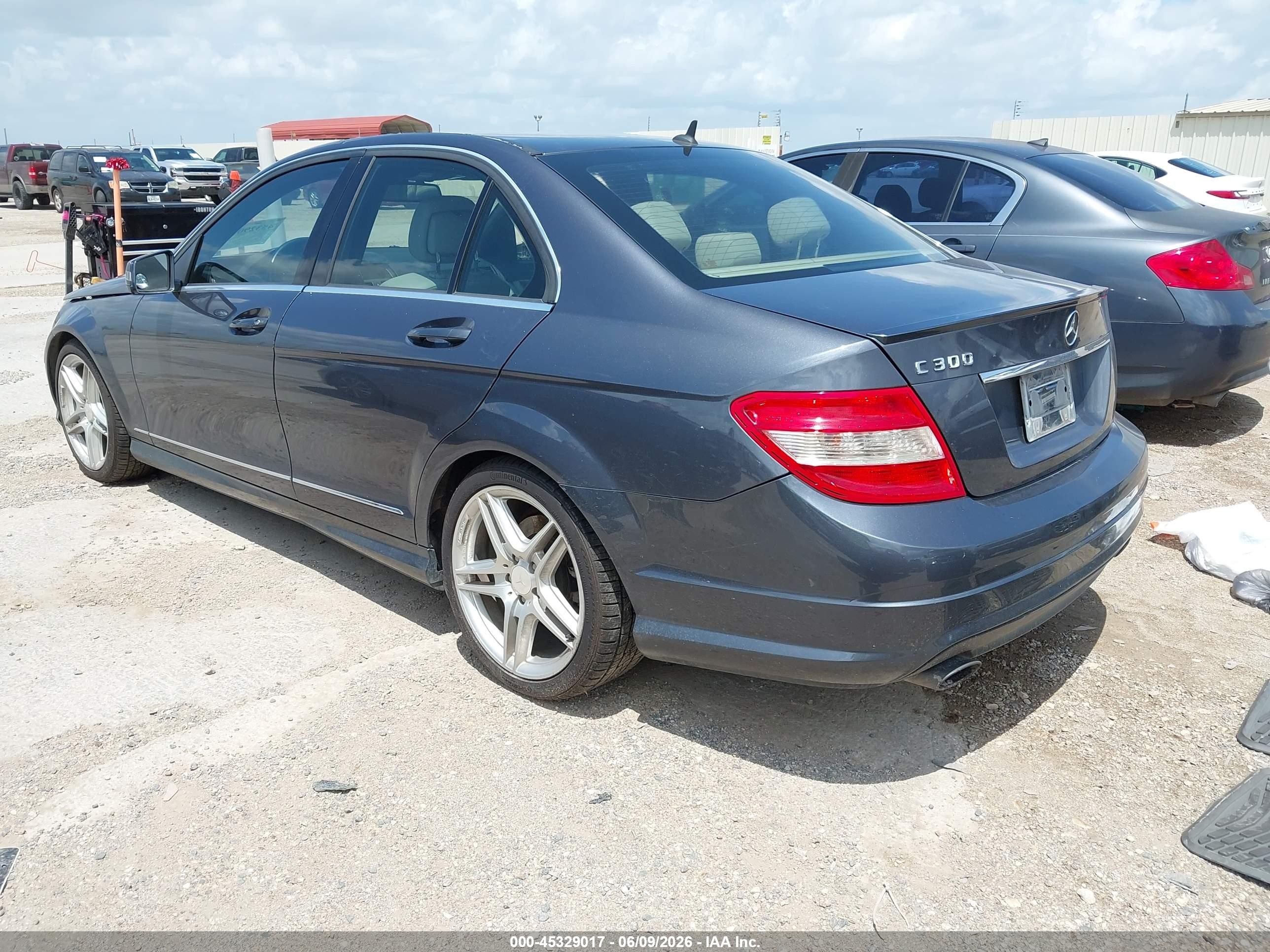 2011 Mercedes-benz C 300 Luxury/sport Gray vin: WDDGF5EB8BR180093
