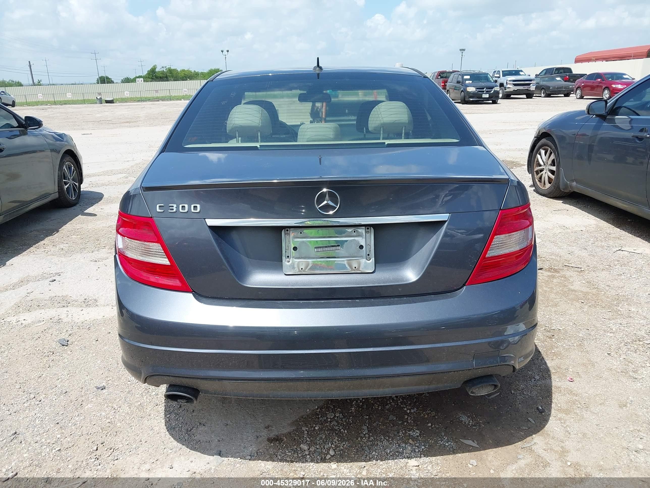 2011 Mercedes-benz C 300 Luxury/sport Gray vin: WDDGF5EB8BR180093