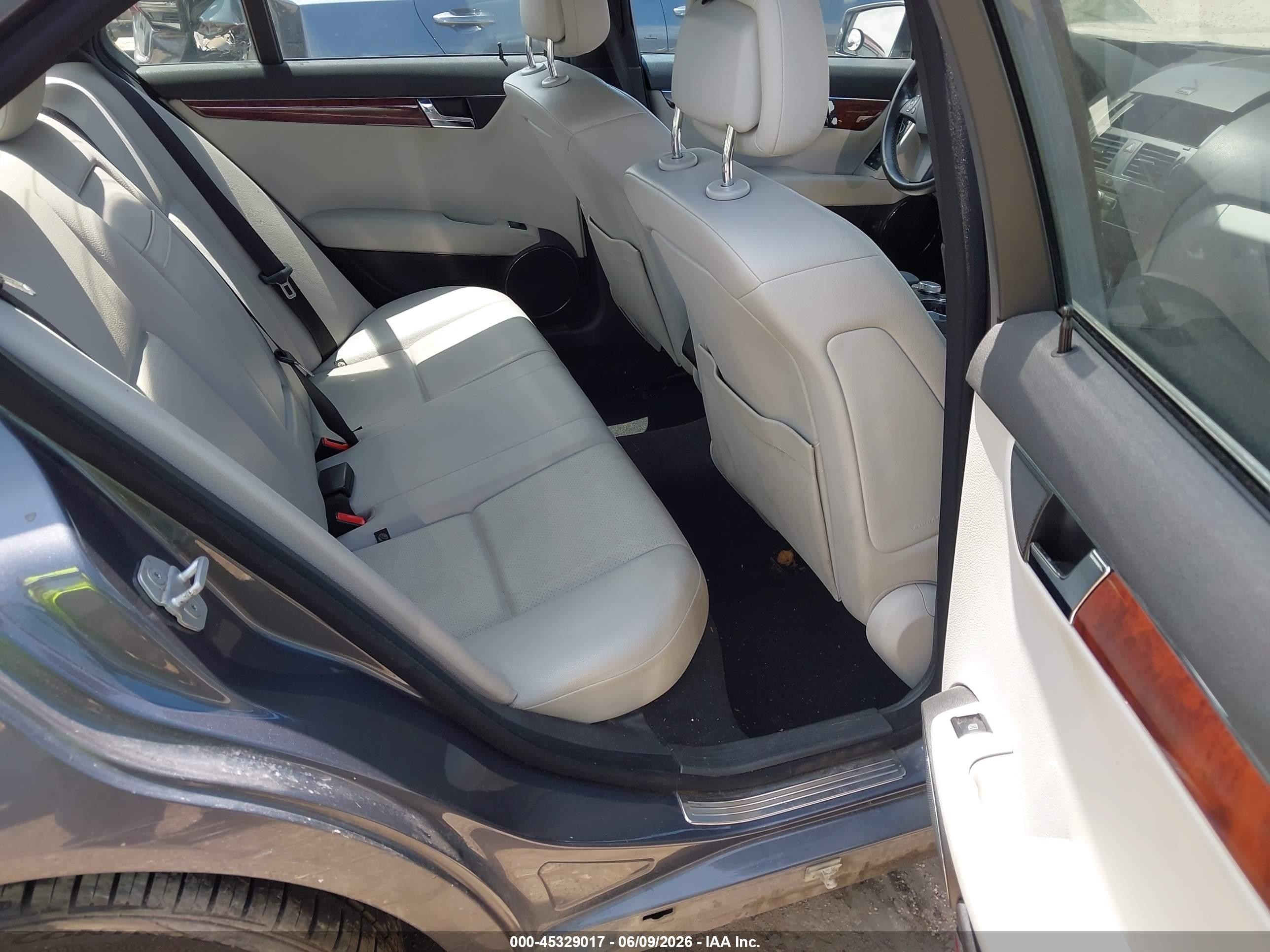 2011 Mercedes-benz C 300 Luxury/sport Gray vin: WDDGF5EB8BR180093