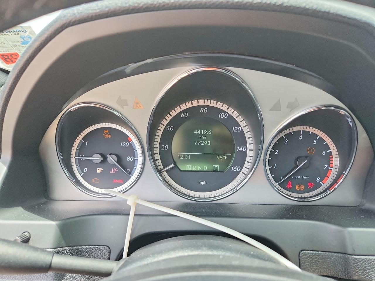 2011 Mercedes-benz C 300 Black vin: WDDGF5EB8BR185276
