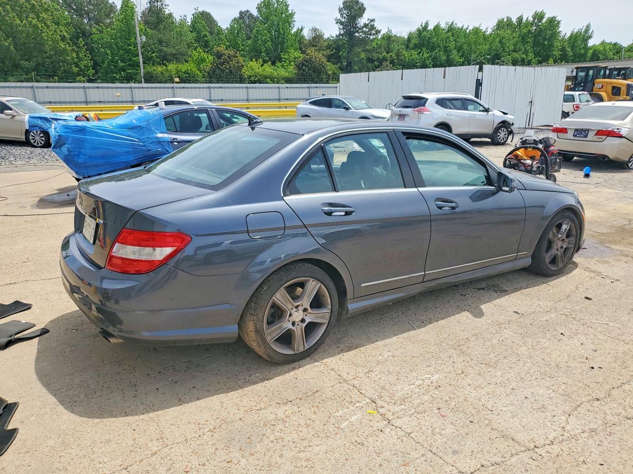 2010 Mercedes-benz C 300 Серебряный vin: WDDGF5EB9AR098355