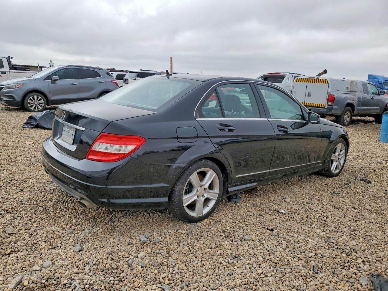 2010 Mercedes-benz C 300 Black vin: WDDGF5EB9AR130365