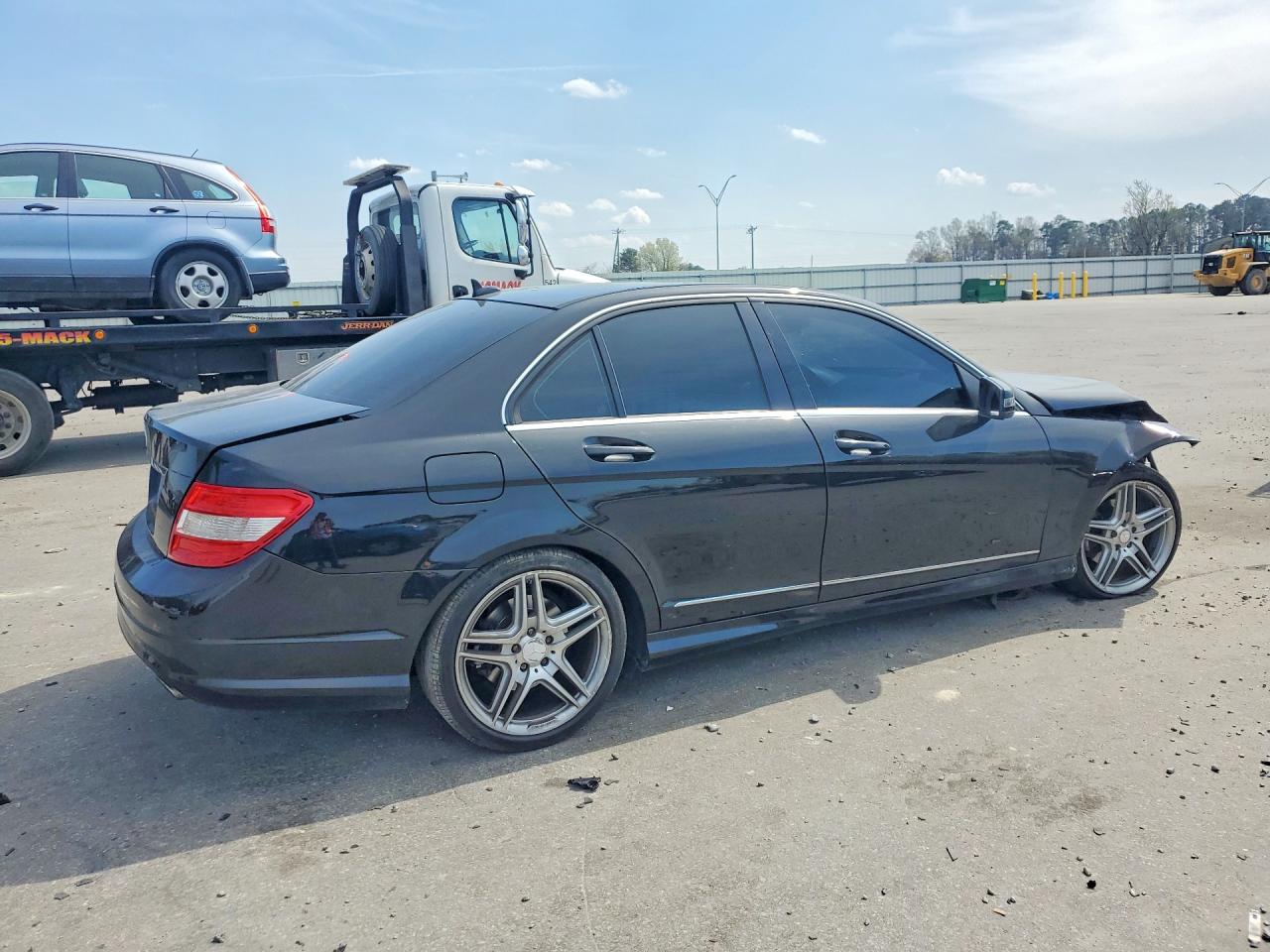 2011 Mercedes-benz C 300 Black vin: WDDGF5EB9BA473273