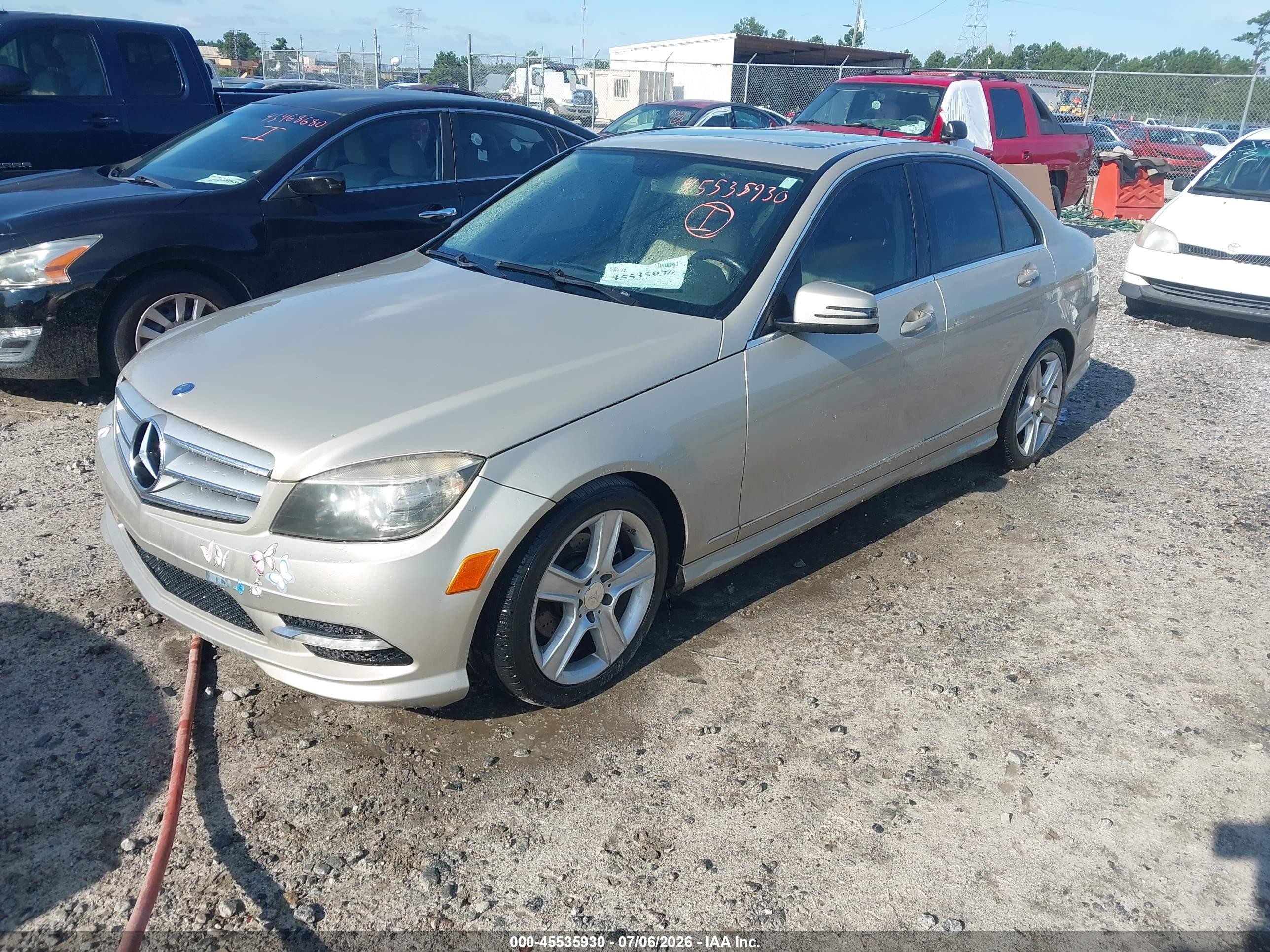 2011 Mercedes-benz C 300 Sport Tan vin: WDDGF5EB9BR136510