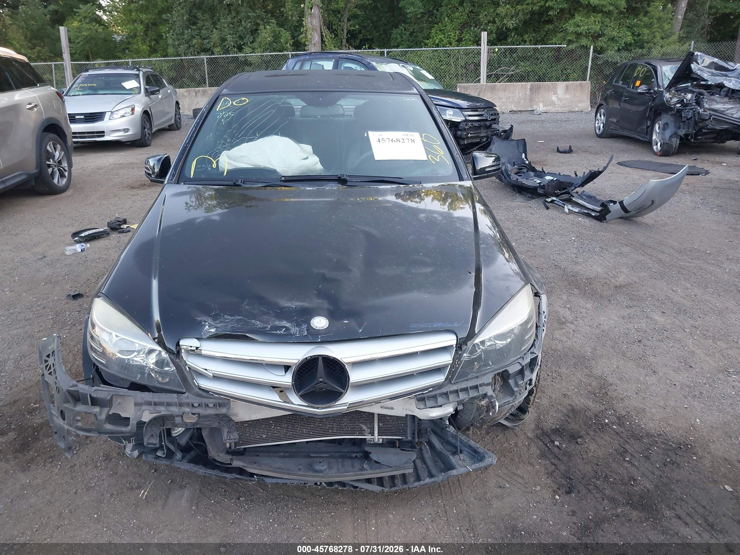 2011 Mercedes-benz C 300 Luxury/sport Черный vin: WDDGF5EB9BR141920