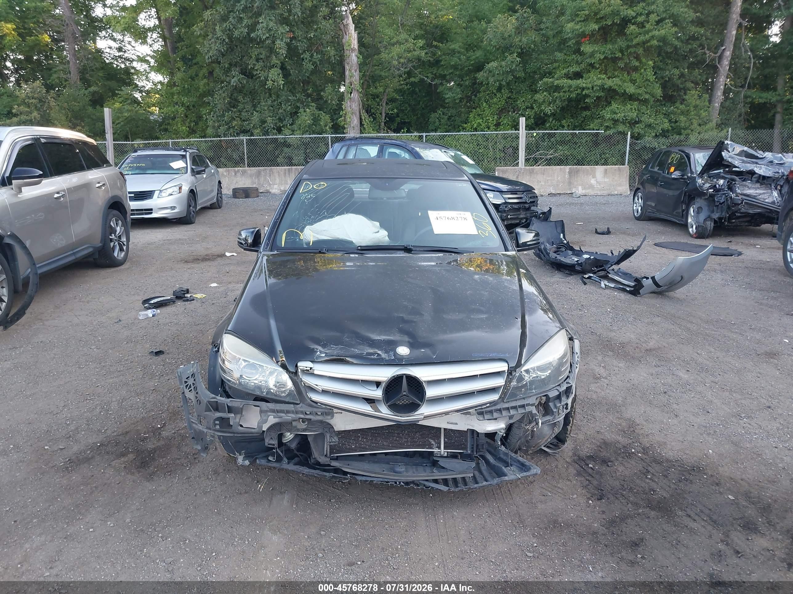 2011 Mercedes-benz C 300 Luxury/sport Черный vin: WDDGF5EB9BR141920