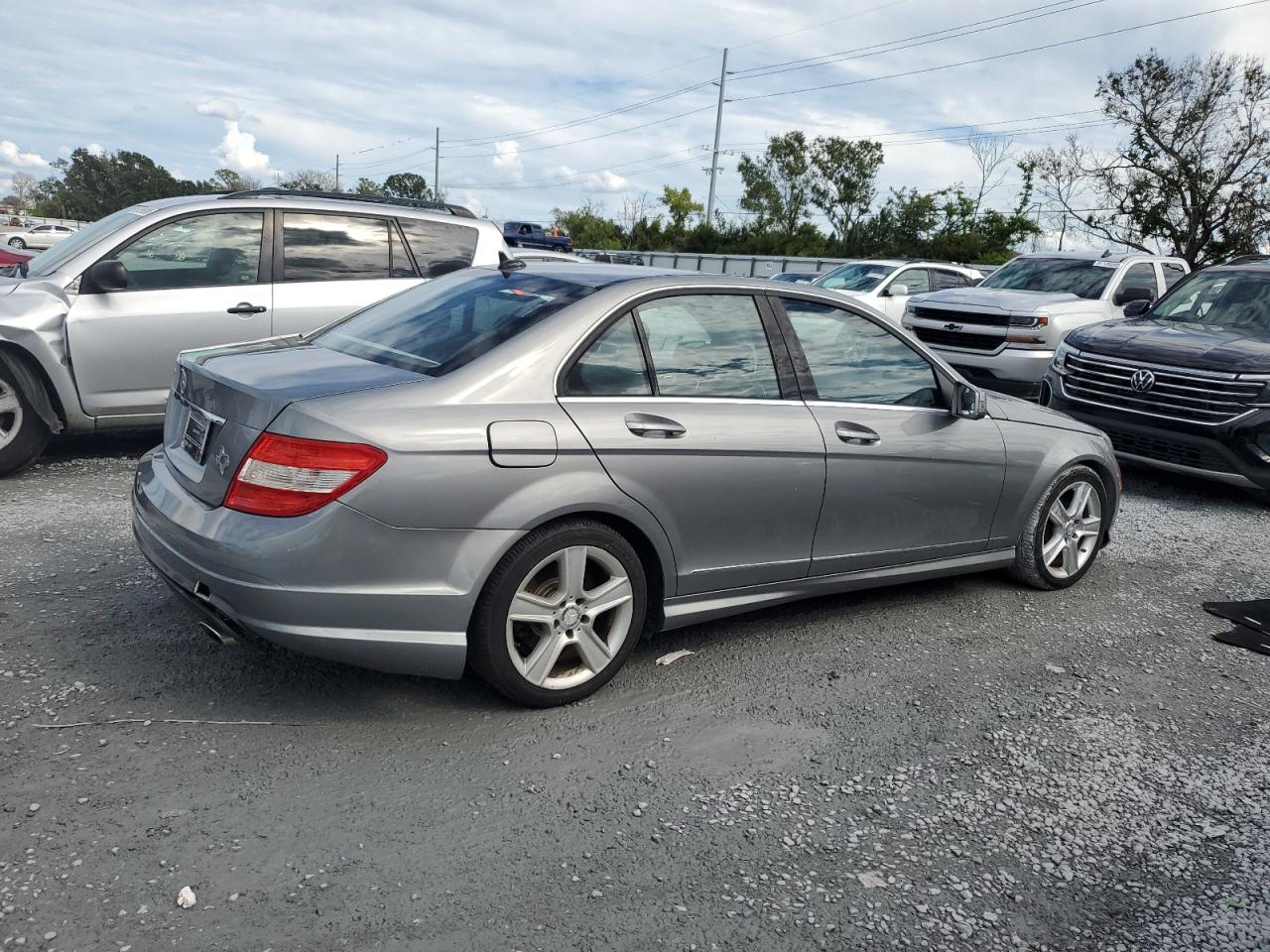 2011 Mercedes-benz C 300 Серый vin: WDDGF5EB9BR171466