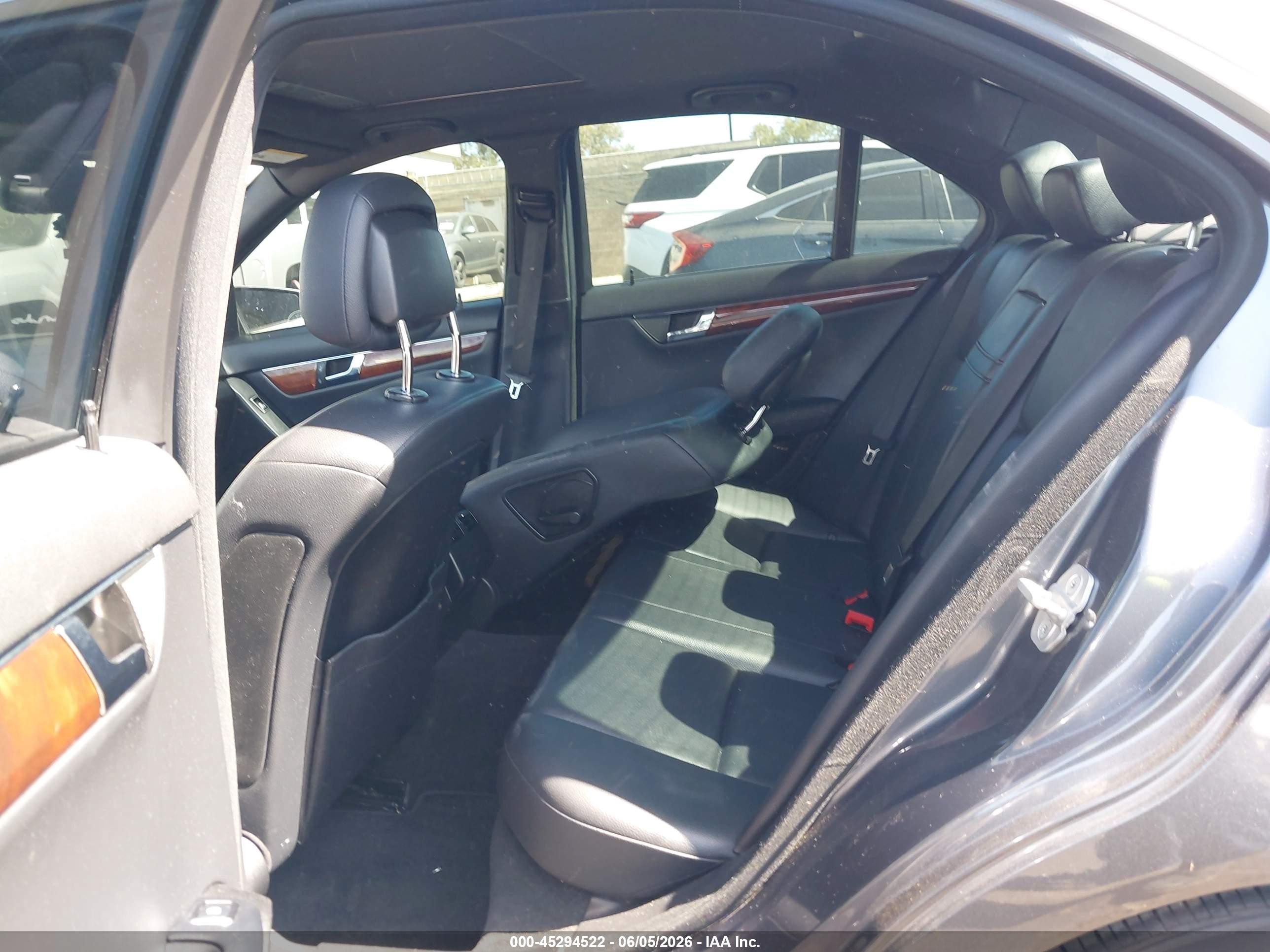 2011 Mercedes-benz C 300 Luxury/sport Gray vin: WDDGF5EB9BR173573