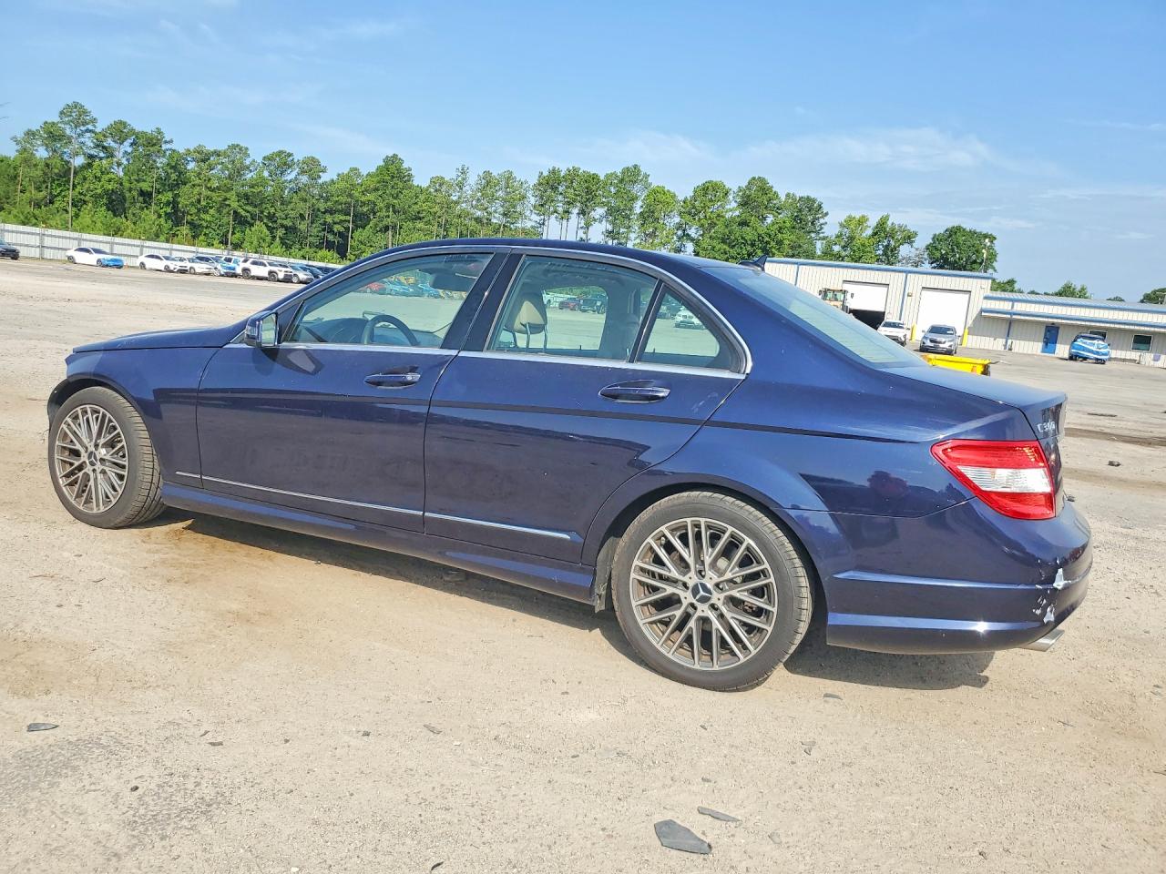 2010 Mercedes-benz C 300 Blue vin: WDDGF5EBXAR089485