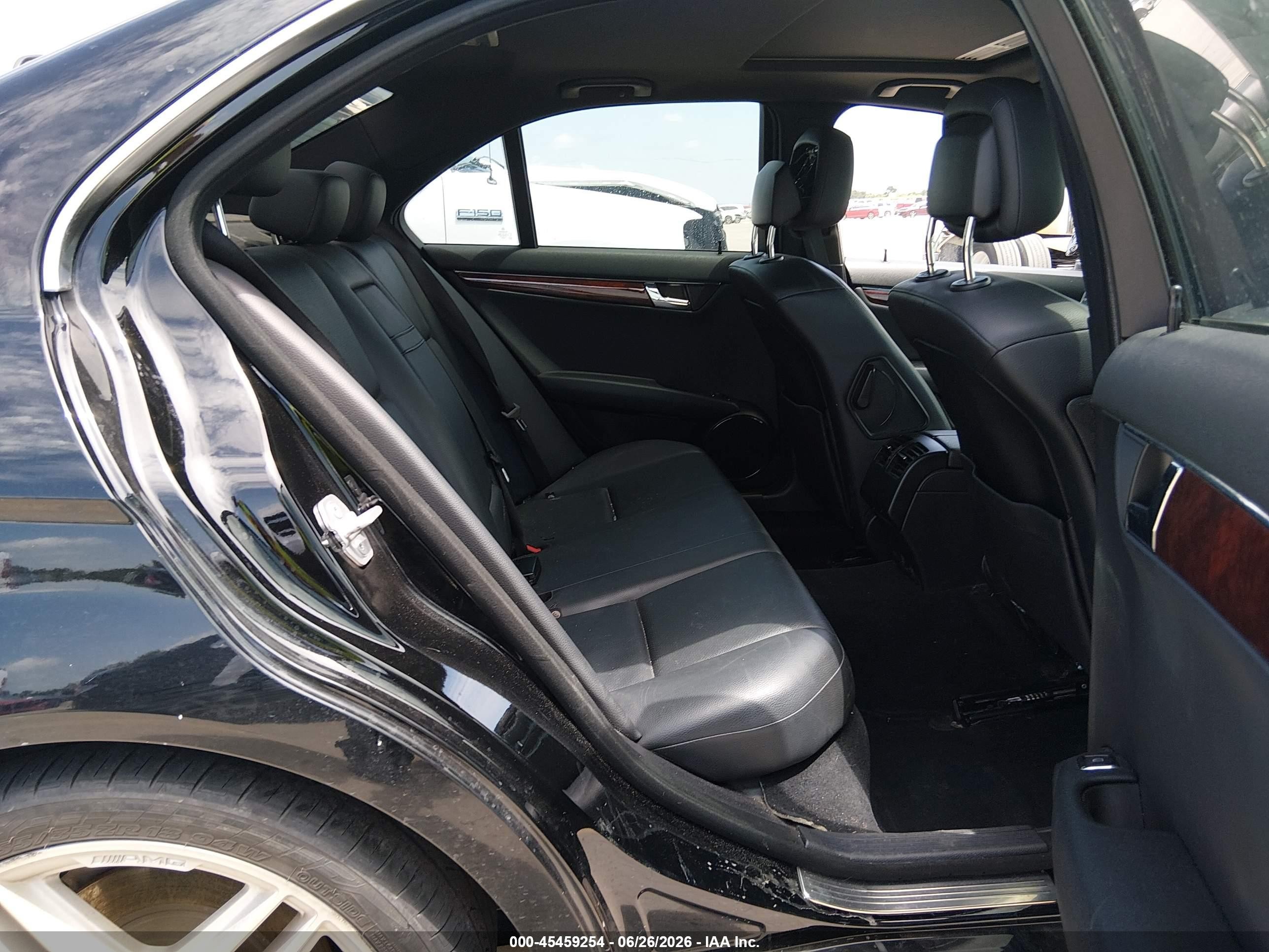 2010 Mercedes-benz C 300 Luxury/sport Black vin: WDDGF5EBXAR092211