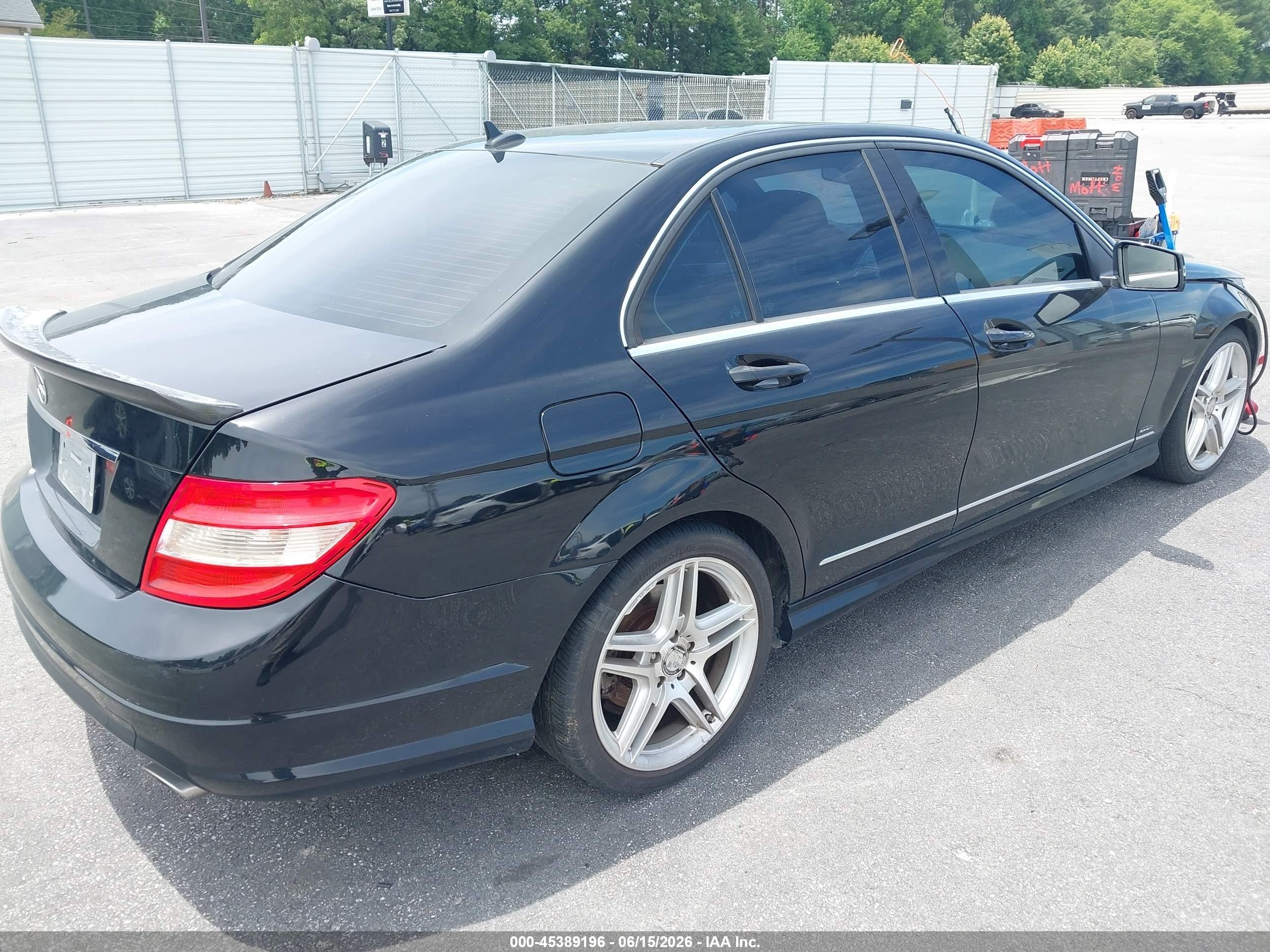 2010 Mercedes-benz C 300 Luxury/sport Black vin: WDDGF5EBXAR101506