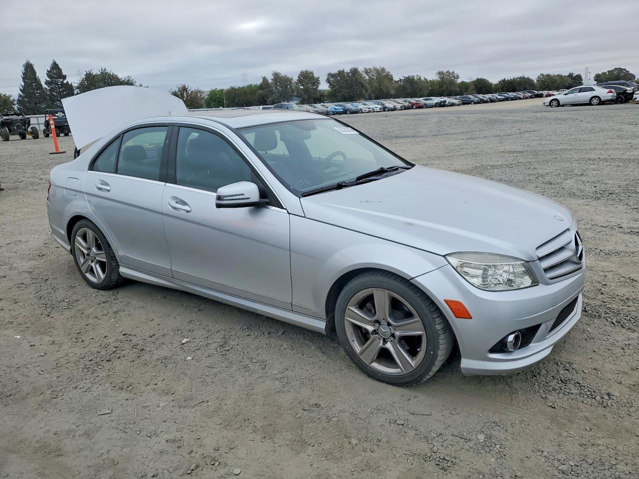 2010 Mercedes-benz C 300 Silver vin: WDDGF5EBXAR121058