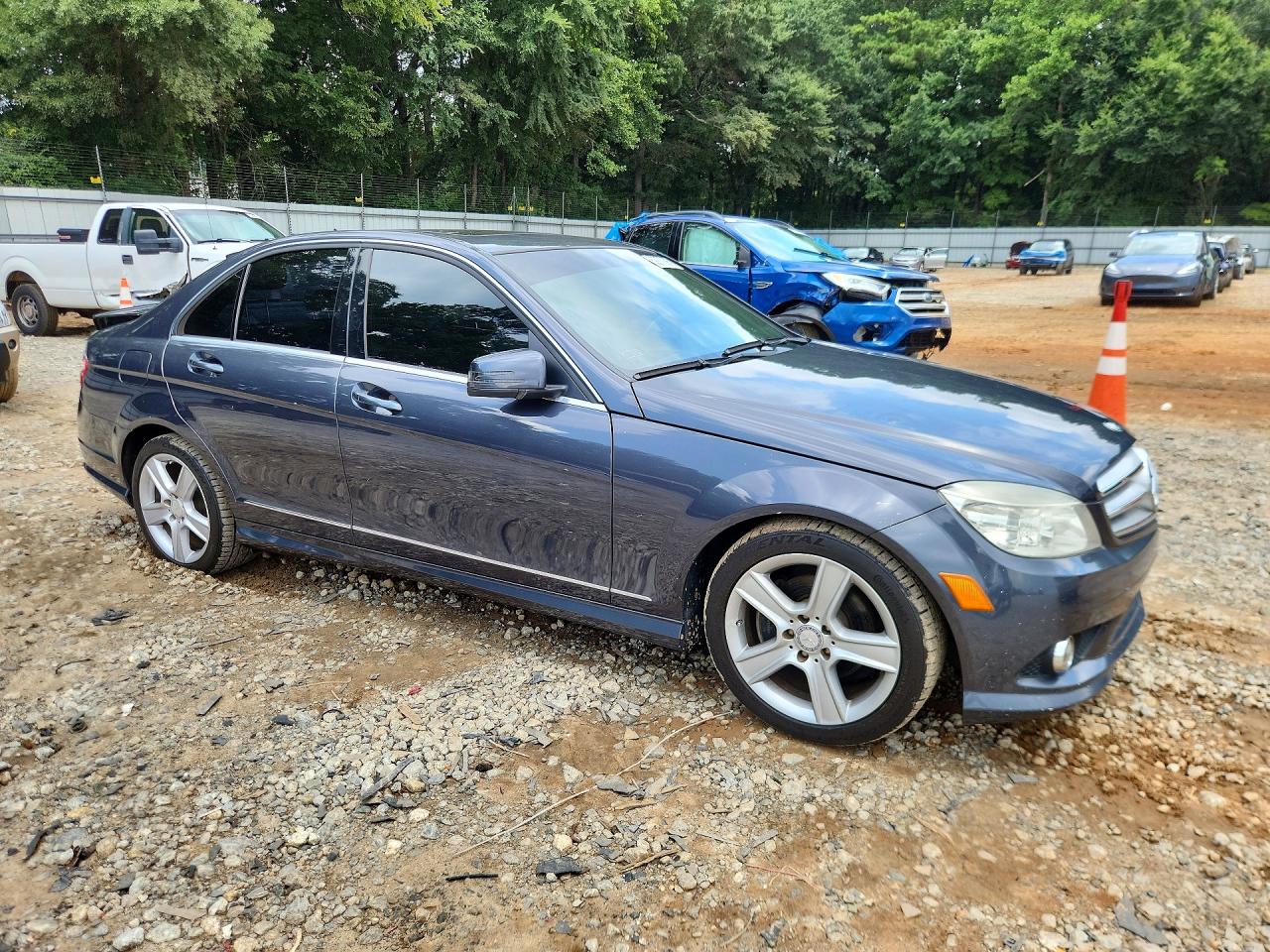 2010 Mercedes-benz C 300 Gray vin: WDDGF5EBXAR128740