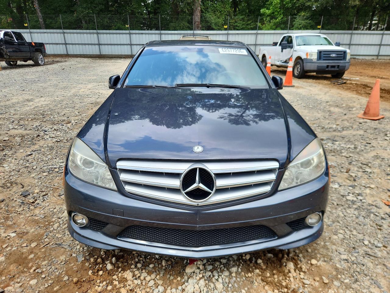 2010 Mercedes-benz C 300 Gray vin: WDDGF5EBXAR128740