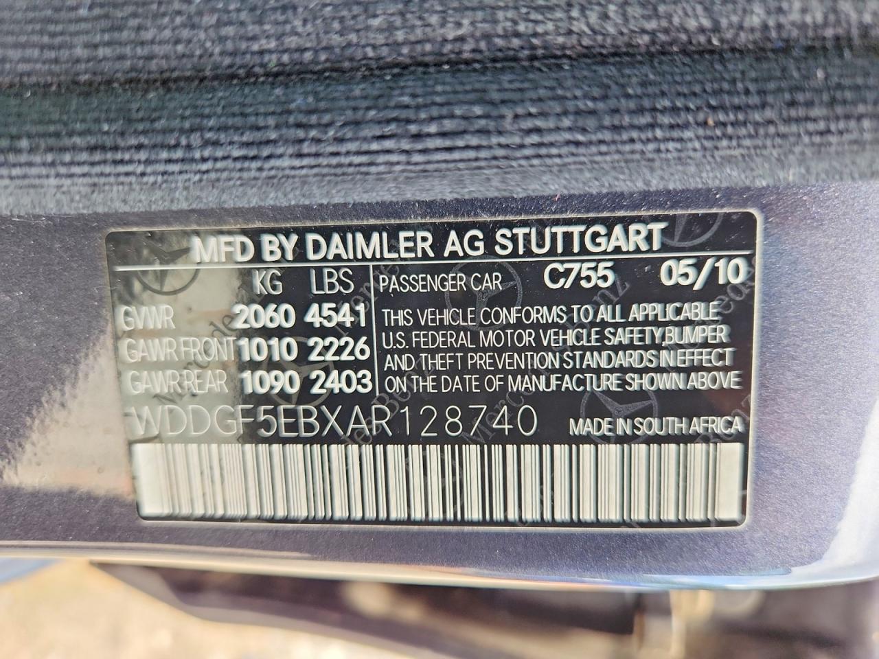 2010 Mercedes-benz C 300 Gray vin: WDDGF5EBXAR128740