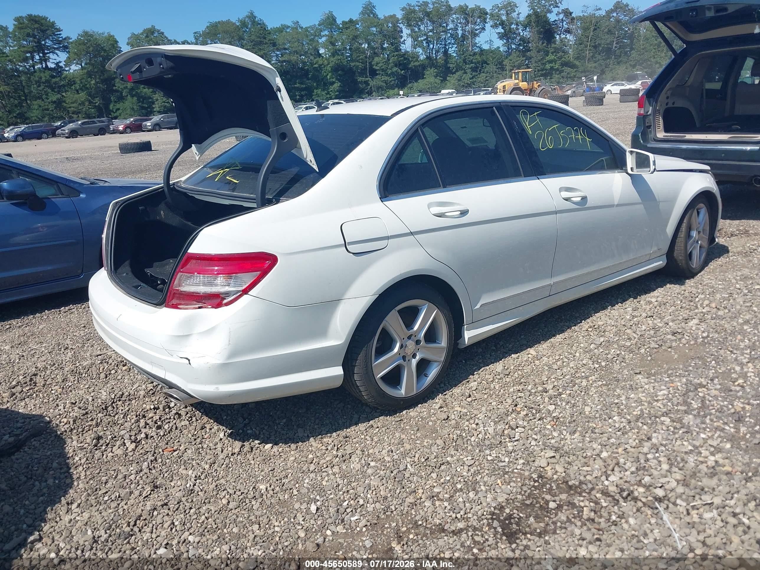 2010 Mercedes-benz C 300 Sport Белый vin: WDDGF5EBXAR129970