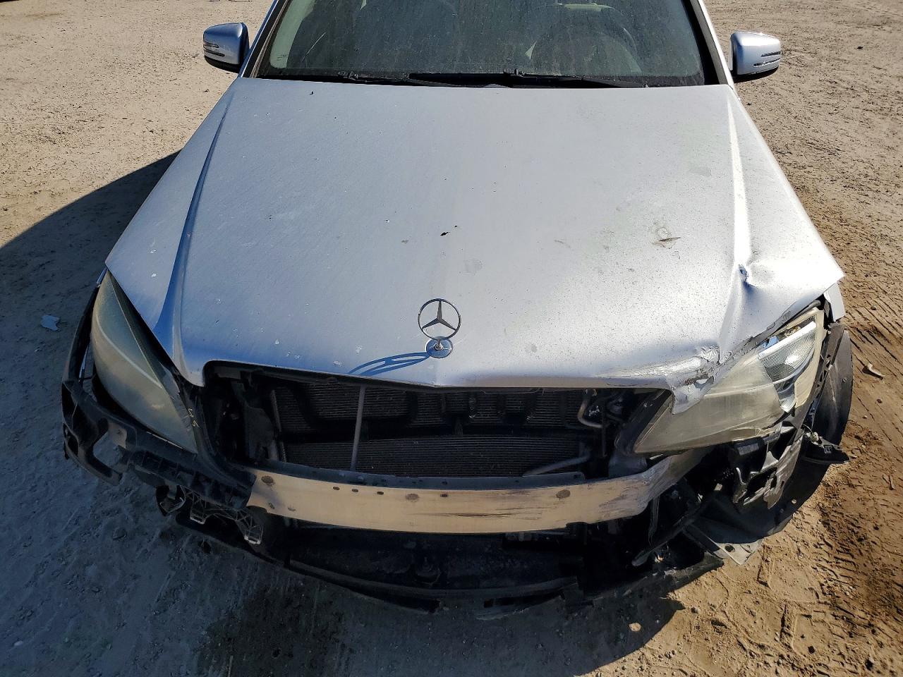 2010 Mercedes-benz C 300 Silver vin: WDDGF5EBXAR130553